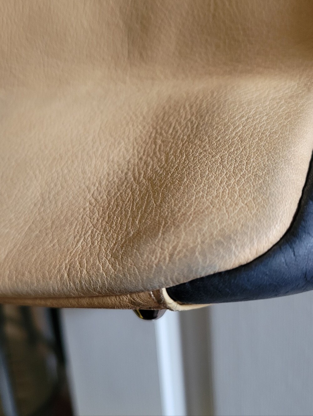 Mark & Graham ELISABETTA Colorblock SLOUCH HANDBAG Tan Dark Blue Pebbled Leather - Picture 9 of 12